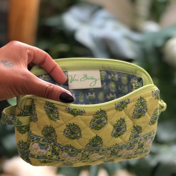 Vera Bradley Handbags - Pastel Green w/ White Elephants Vera Bradley Bag